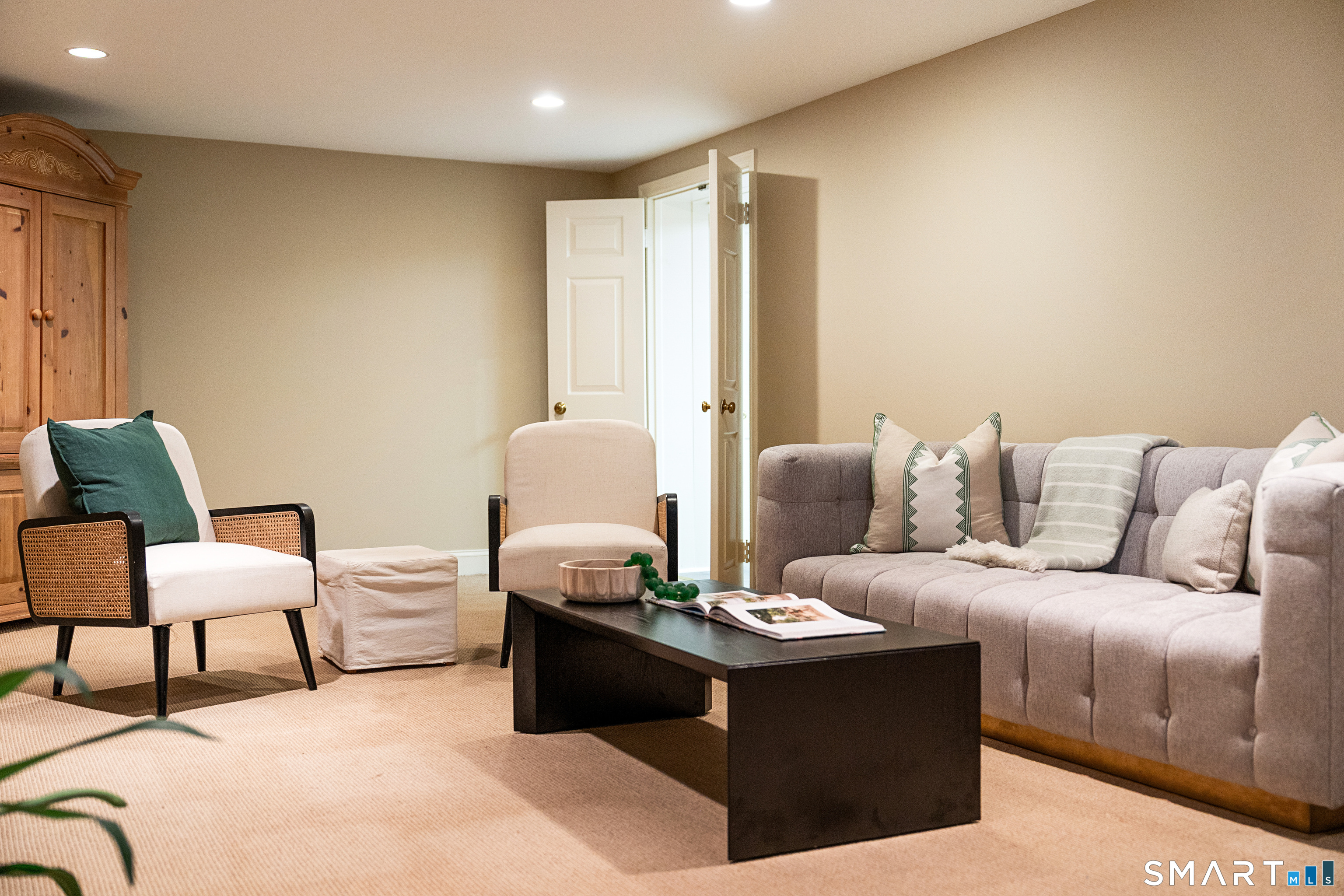 130 Comstock Hill Road New Canaan CT 06840