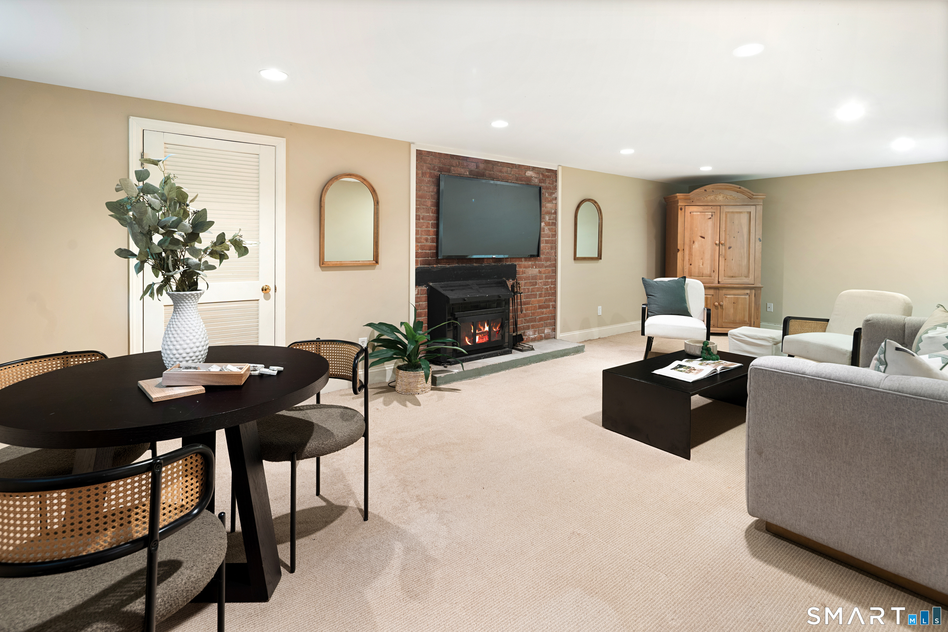 130 Comstock Hill Road New Canaan CT 06840
