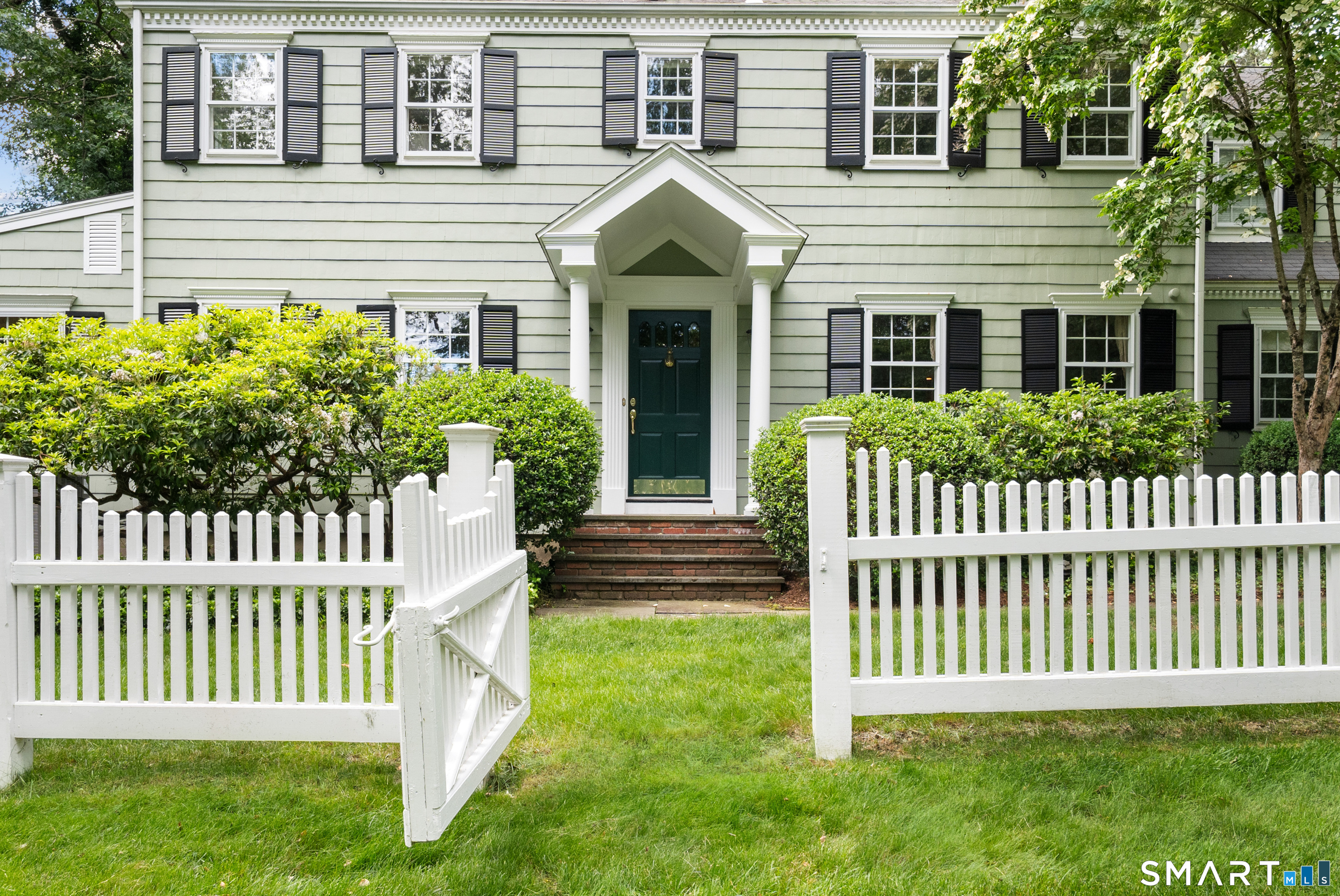 130 Comstock Hill Road New Canaan CT 06840
