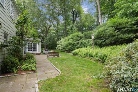 130 Comstock Hill Road New Canaan CT 06840