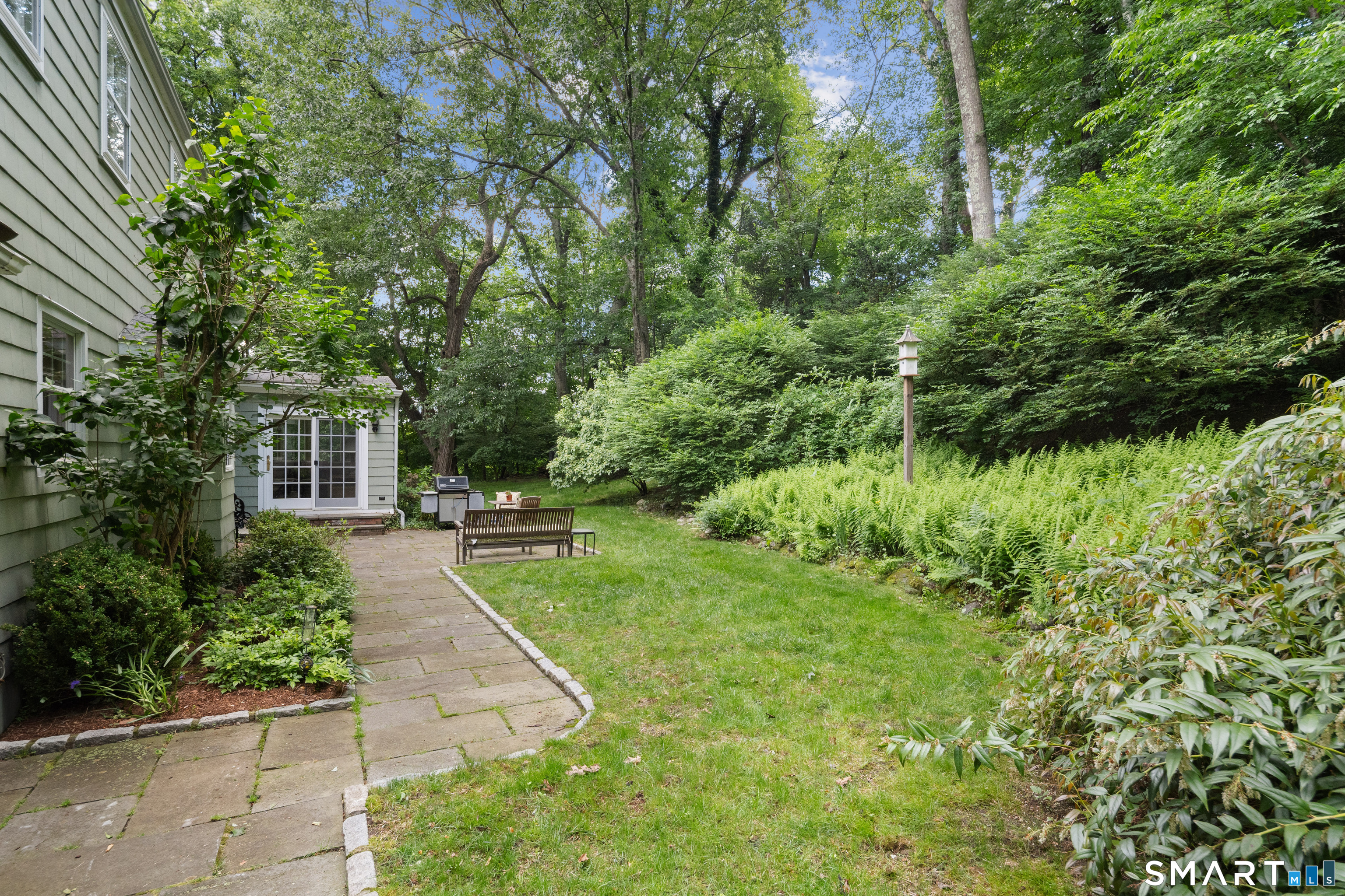 130 Comstock Hill Road New Canaan CT 06840