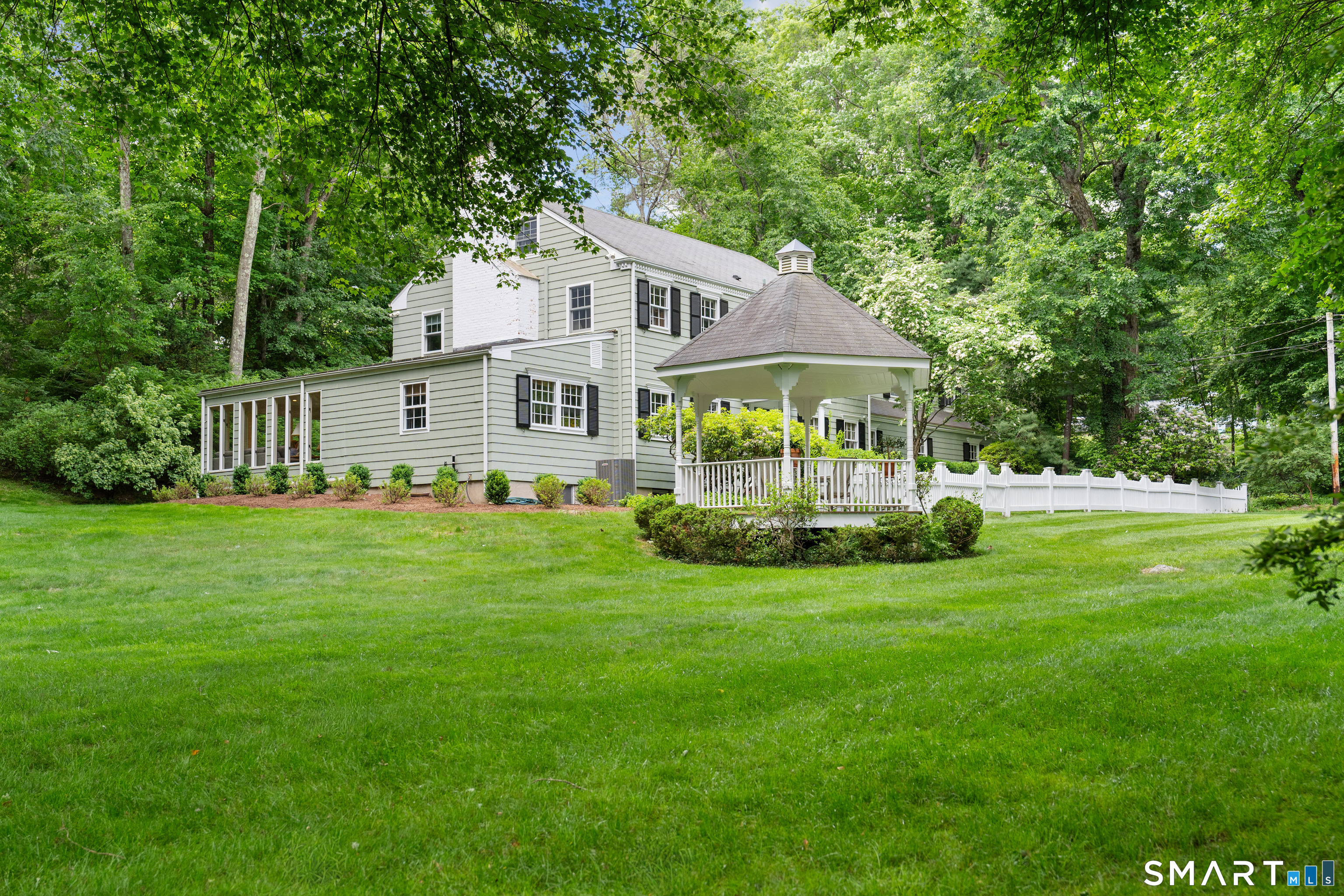 130 Comstock Hill Road New Canaan CT 06840