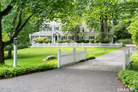 130 Comstock Hill Road New Canaan CT 06840