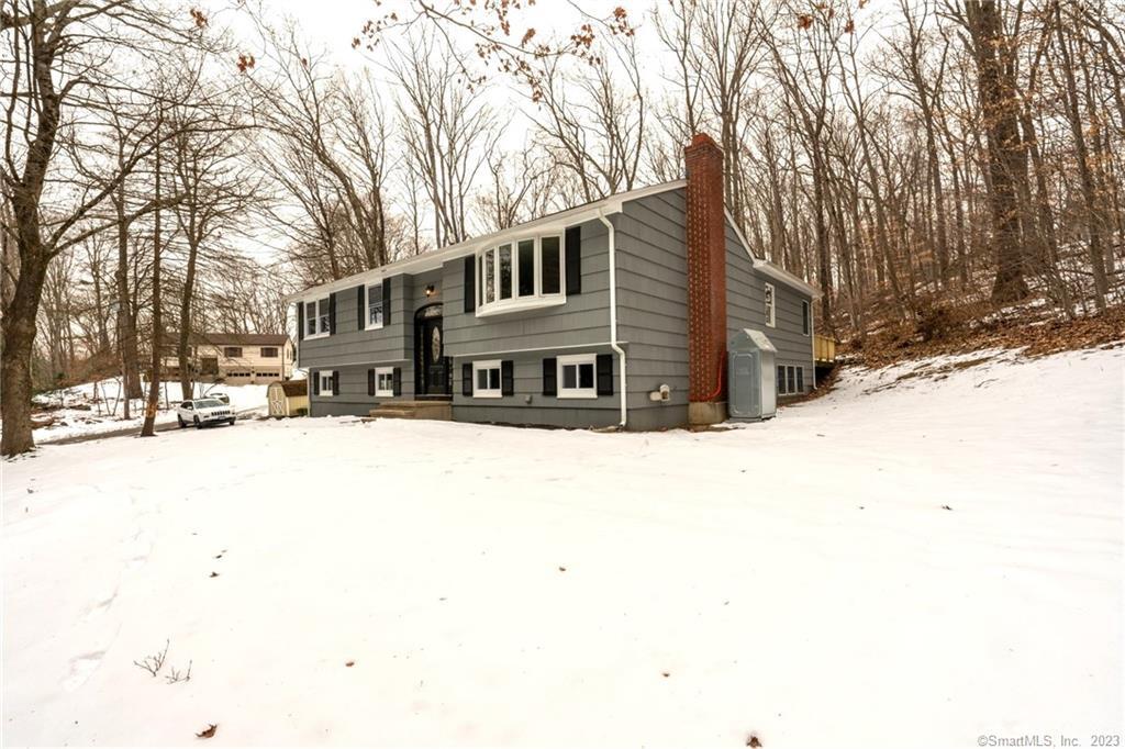 10 Cobblestone Trail Danbury CT 06810