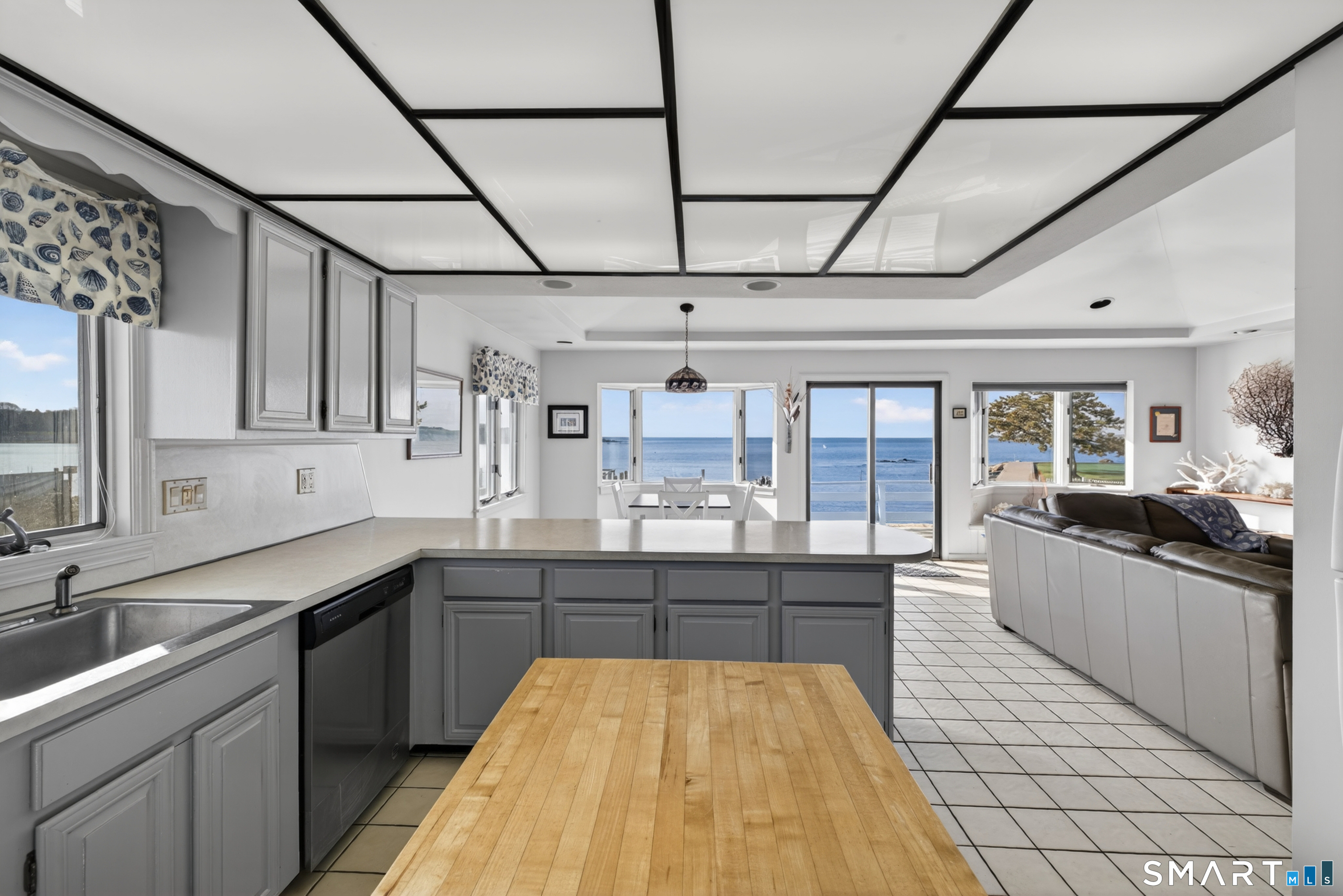 3 Alley Way Stonington CT 06378
