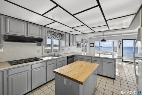 3 Alley Way Stonington CT 06378