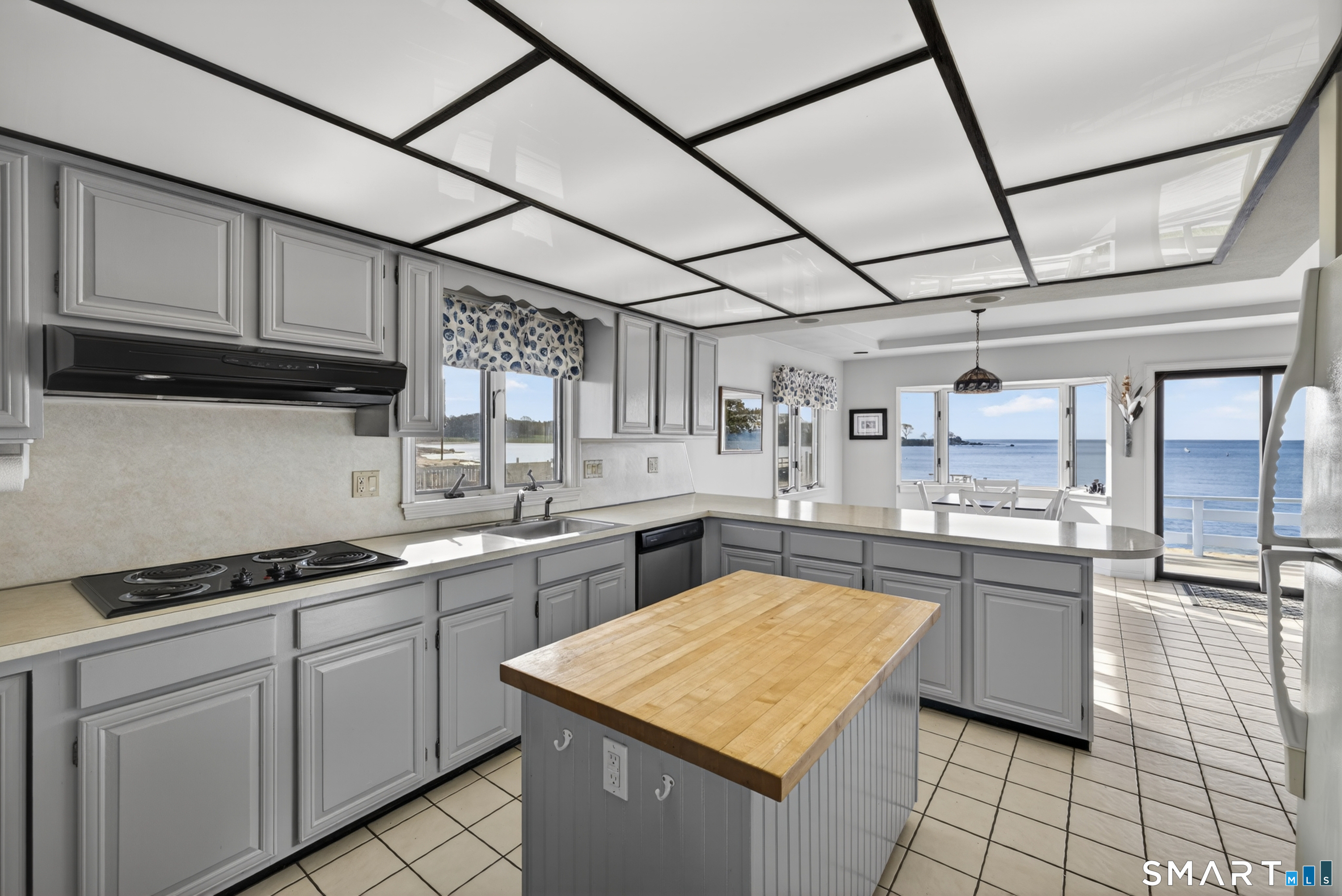 3 Alley Way Stonington CT 06378