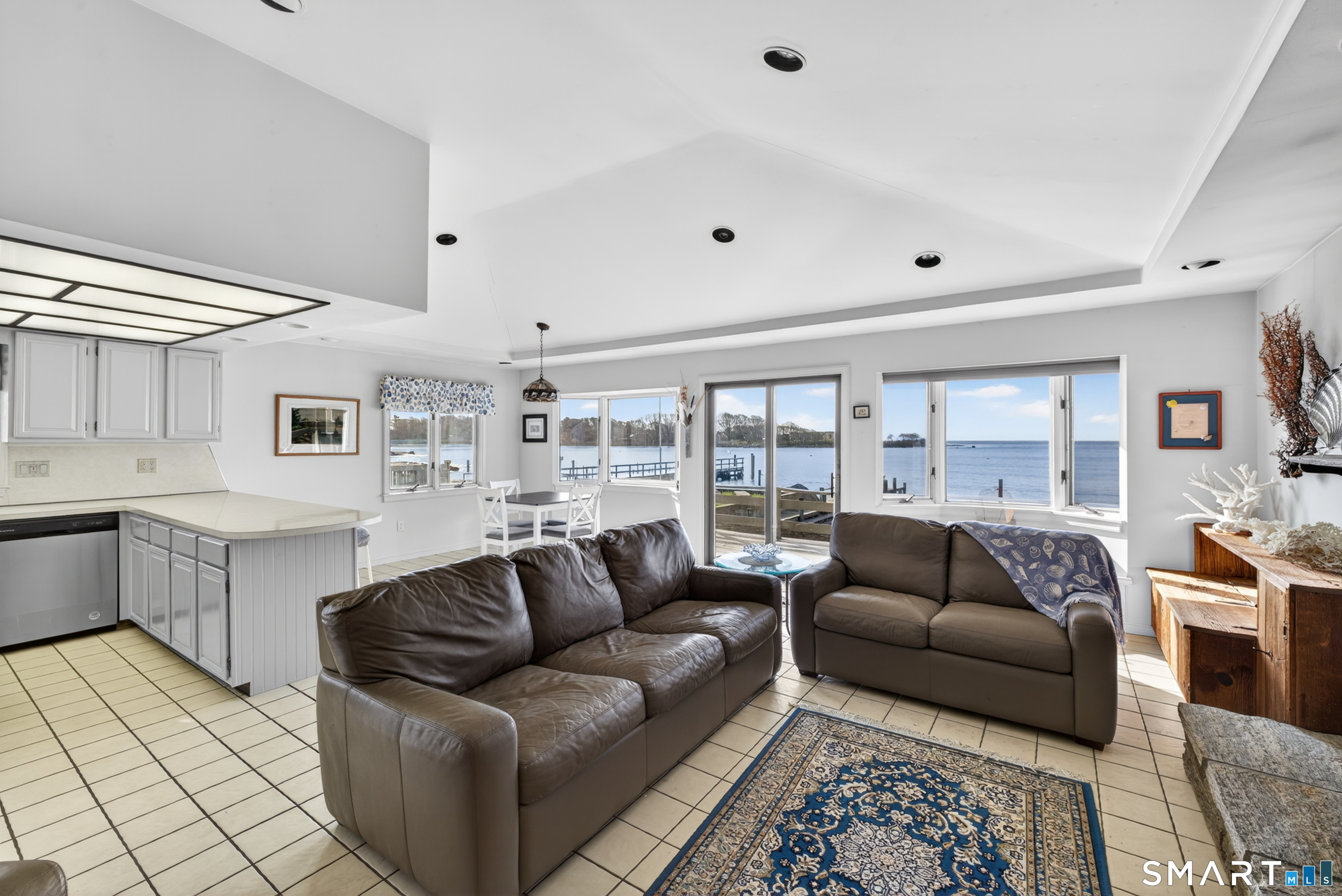 3 Alley Way Stonington CT 06378