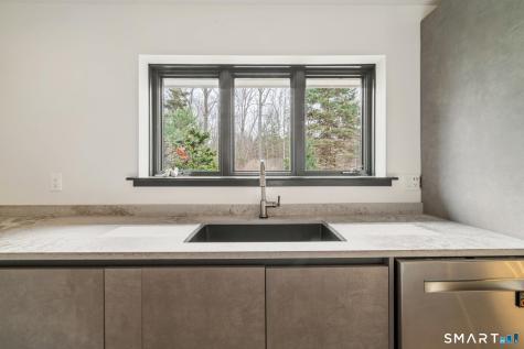 14 Fox Ridge Guilford CT 06437