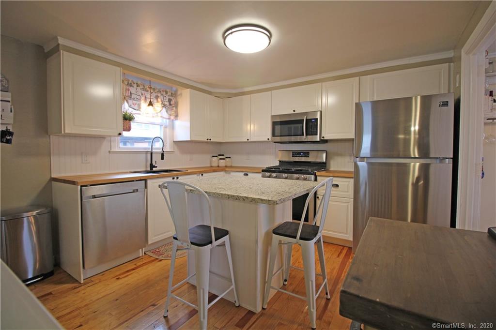 16 Hanmer Street Hartford CT 06114
