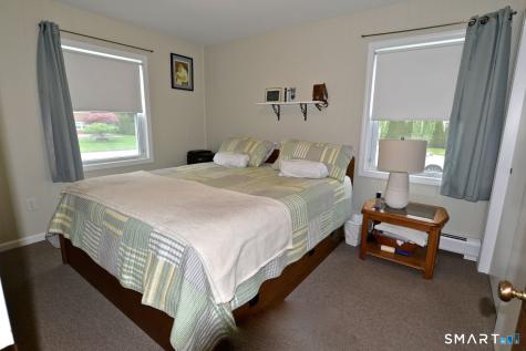 8 Dean Drive Newington CT 06111