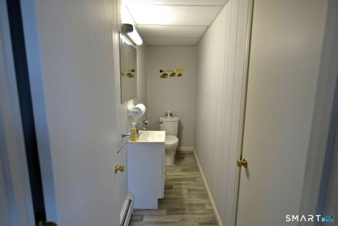 8 Dean Drive Newington CT 06111