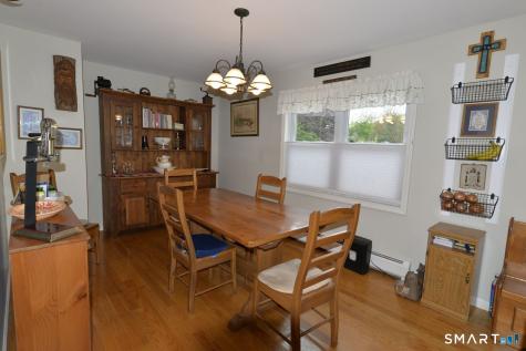 8 Dean Drive Newington CT 06111