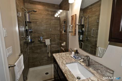 8 Dean Drive Newington CT 06111