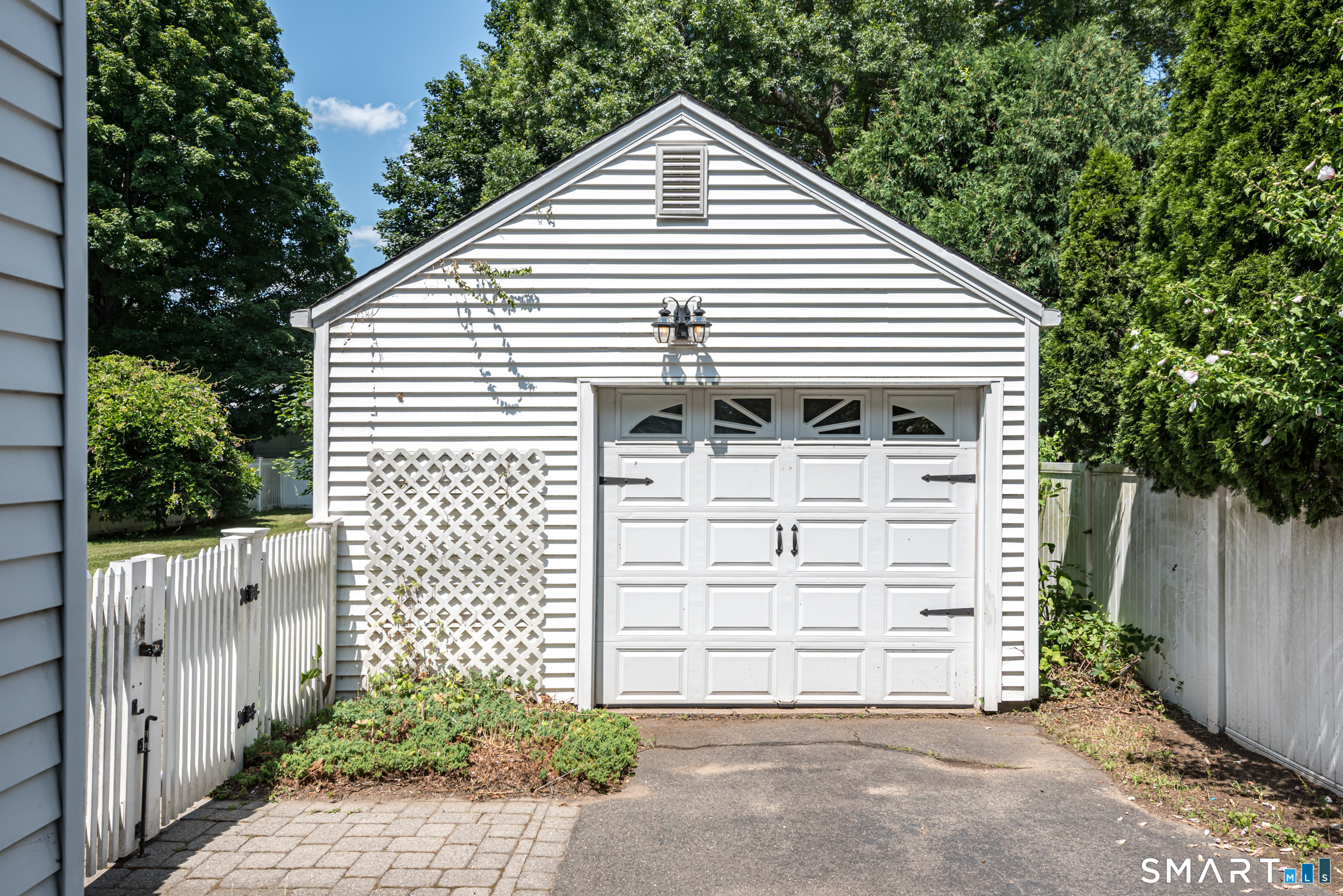 87 Spring Street Windsor Locks CT 06096