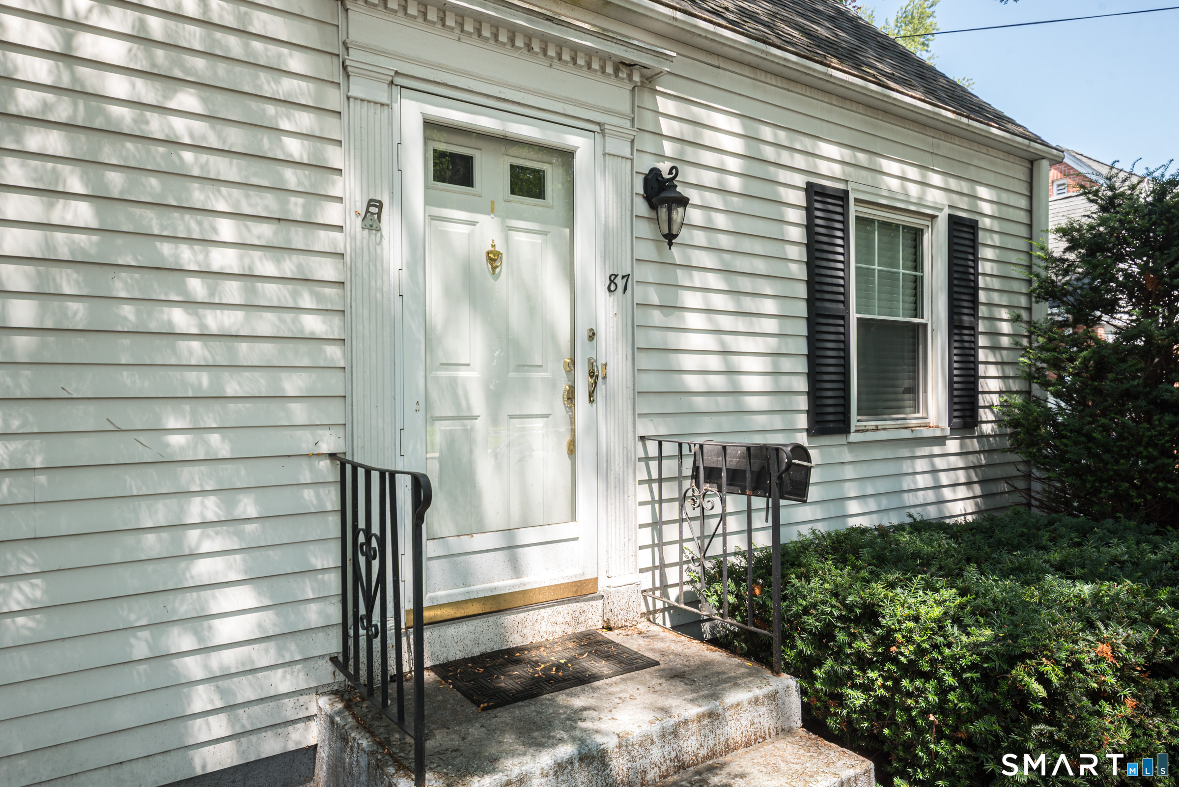 87 Spring Street Windsor Locks CT 06096