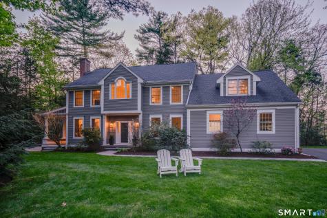 7 Woodleigh Place Simsbury CT 06089