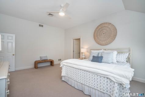 7 Woodleigh Place Simsbury CT 06089