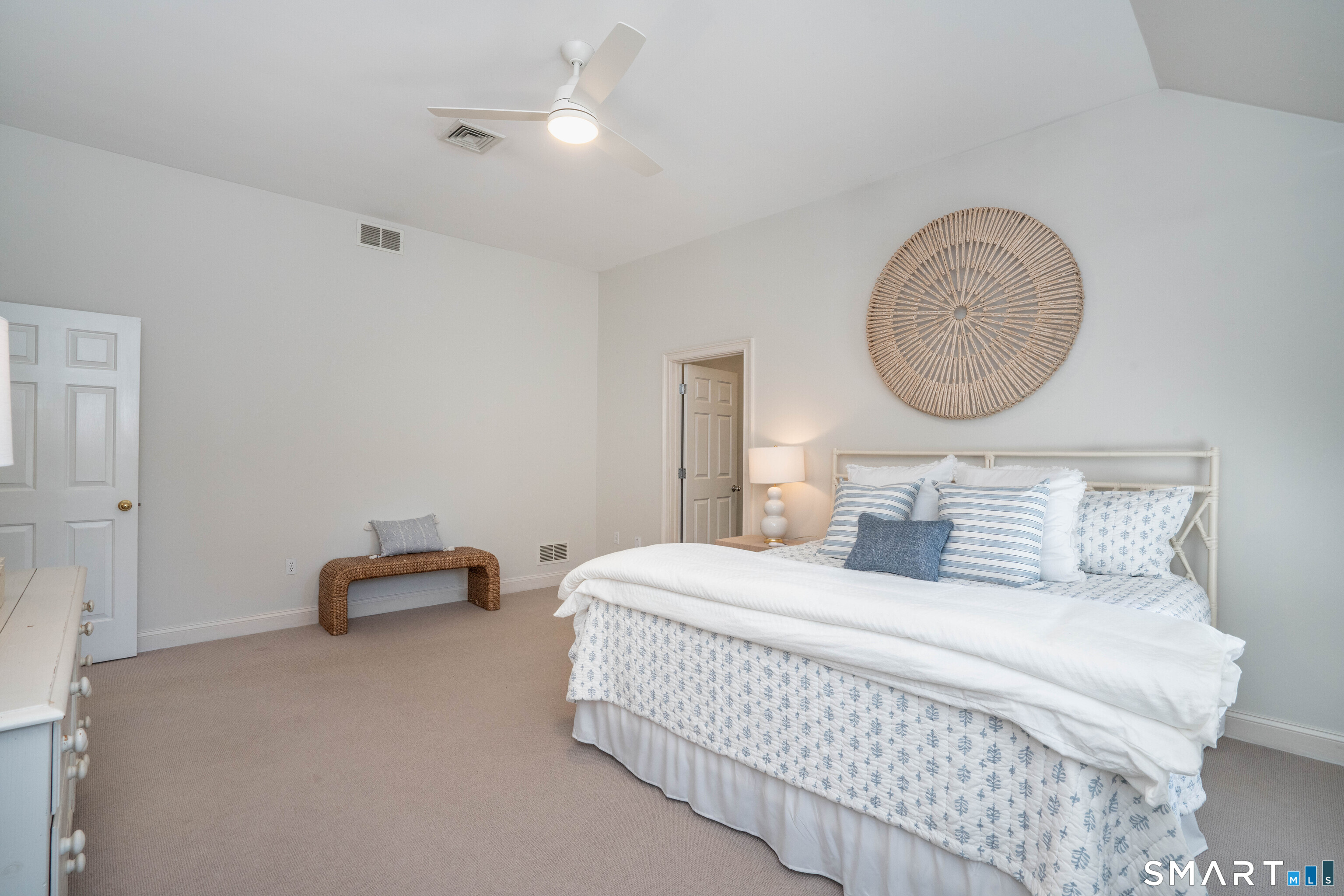 7 Woodleigh Place Simsbury CT 06089