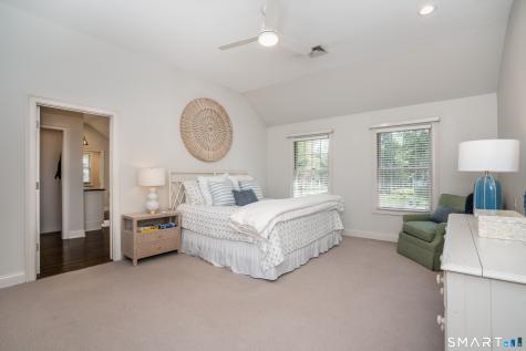7 Woodleigh Place Simsbury CT 06089