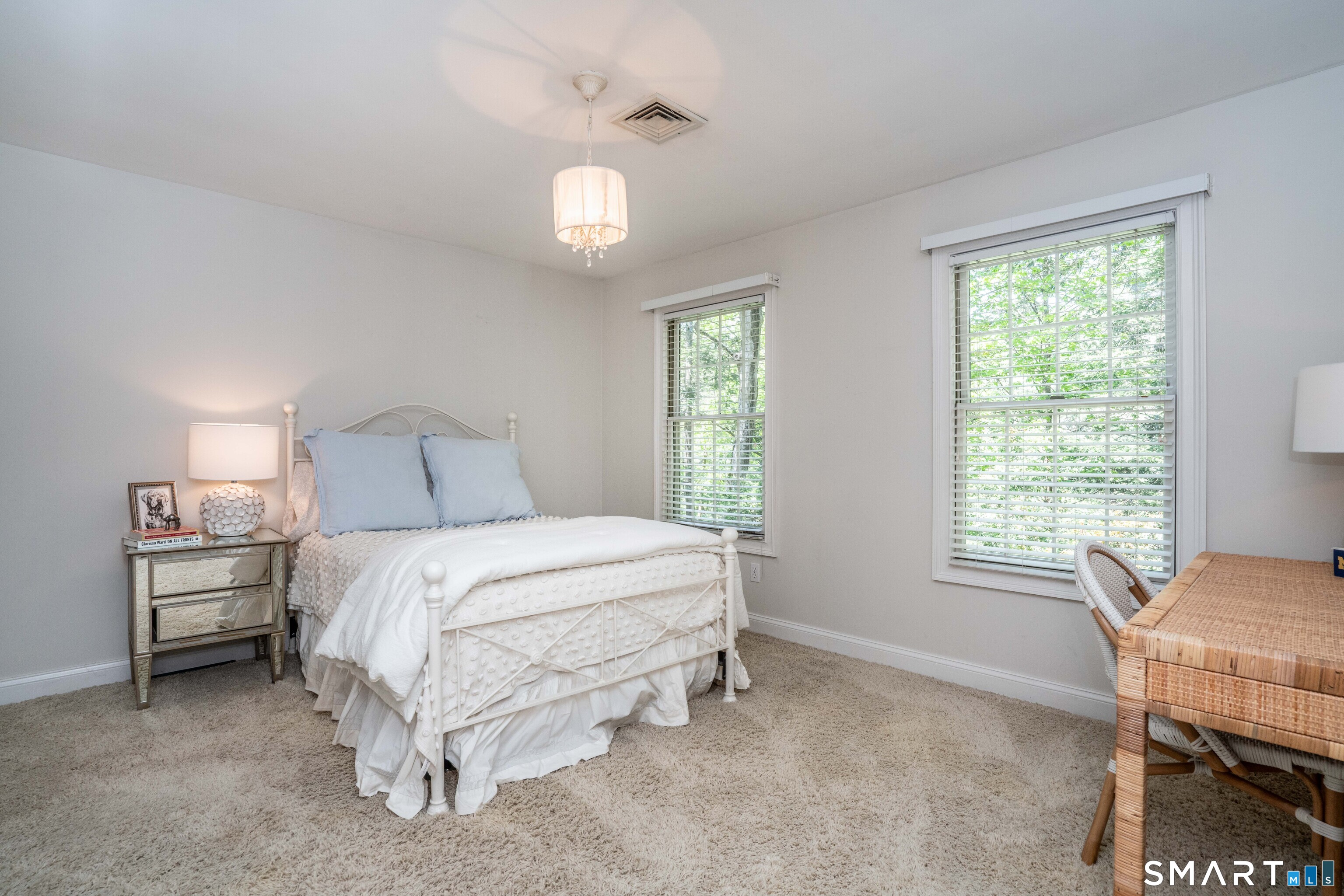 7 Woodleigh Place Simsbury CT 06089