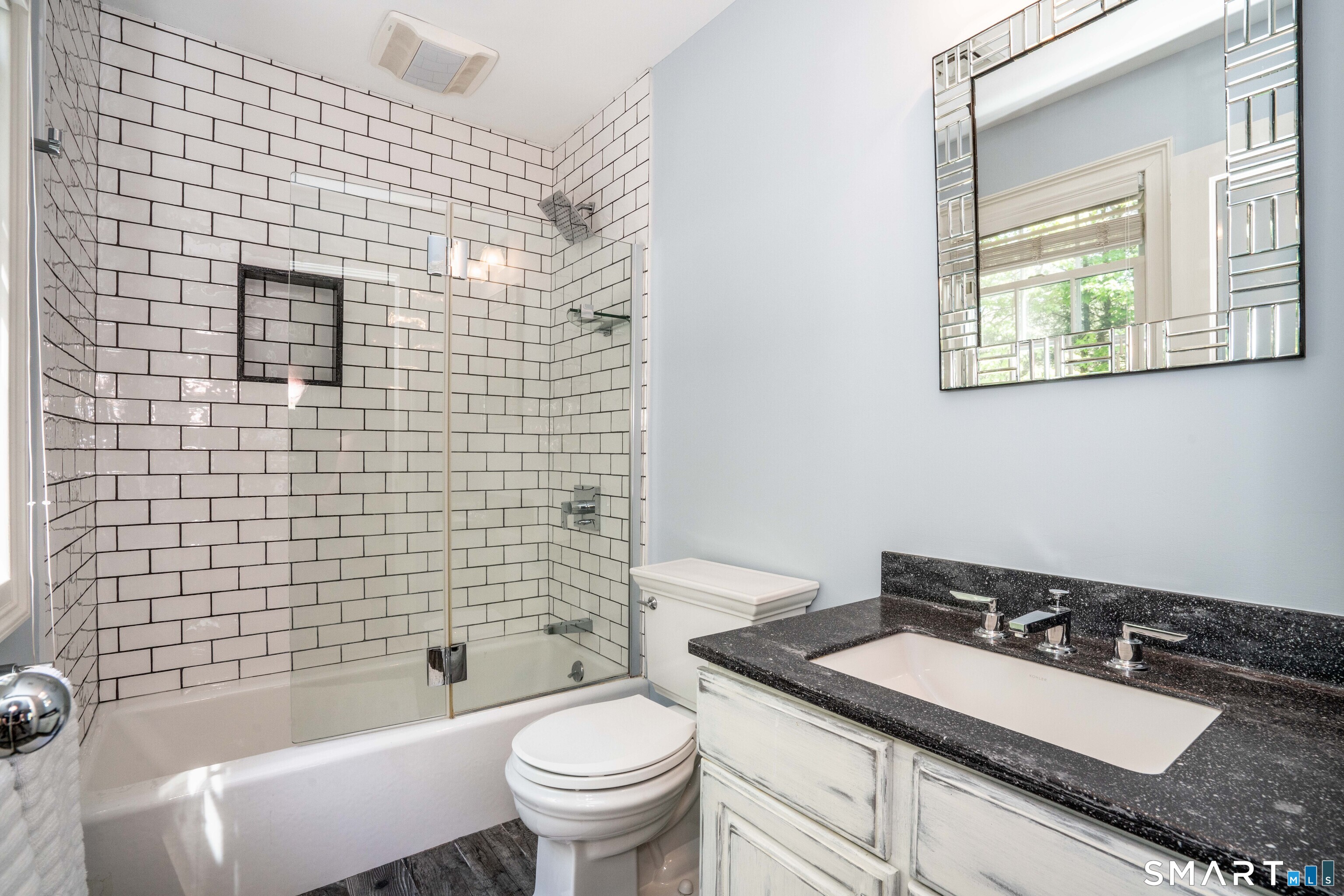 7 Woodleigh Place Simsbury CT 06089