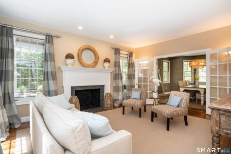 7 Woodleigh Place Simsbury CT 06089