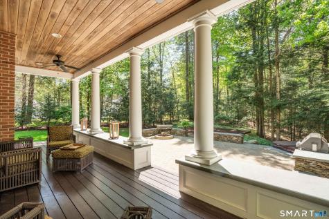 7 Woodleigh Place Simsbury CT 06089