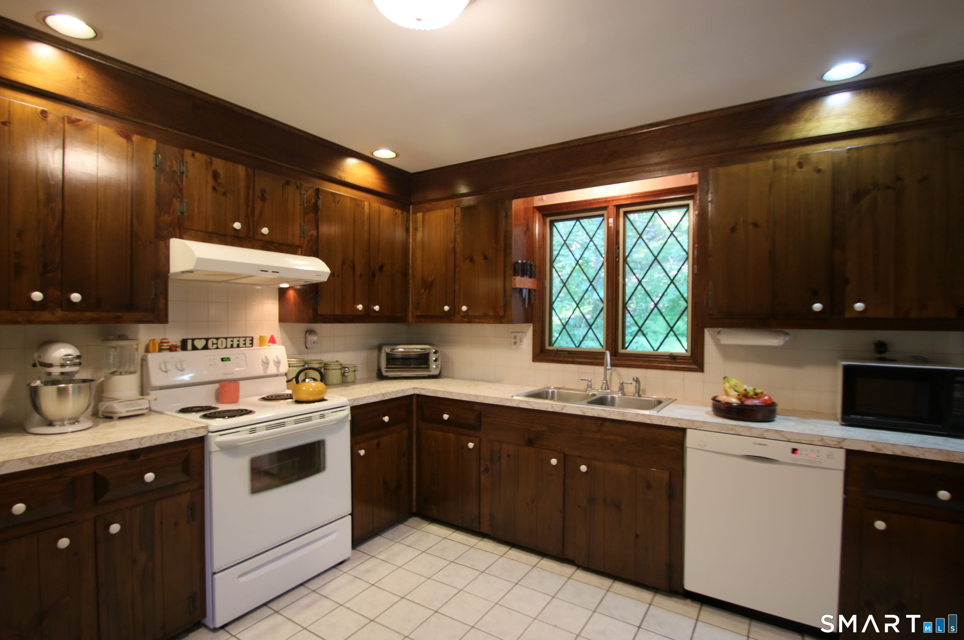 15 Scenic View Drive Newtown CT 06470