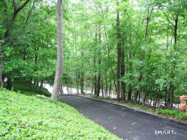 15 Scenic View Drive Newtown CT 06470