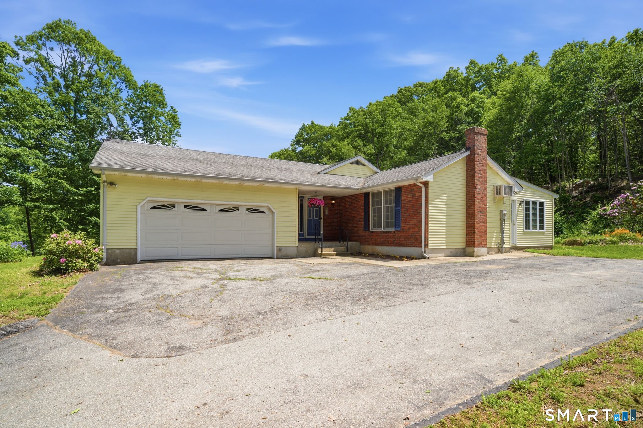 32 Chris Drive Montville CT 06382