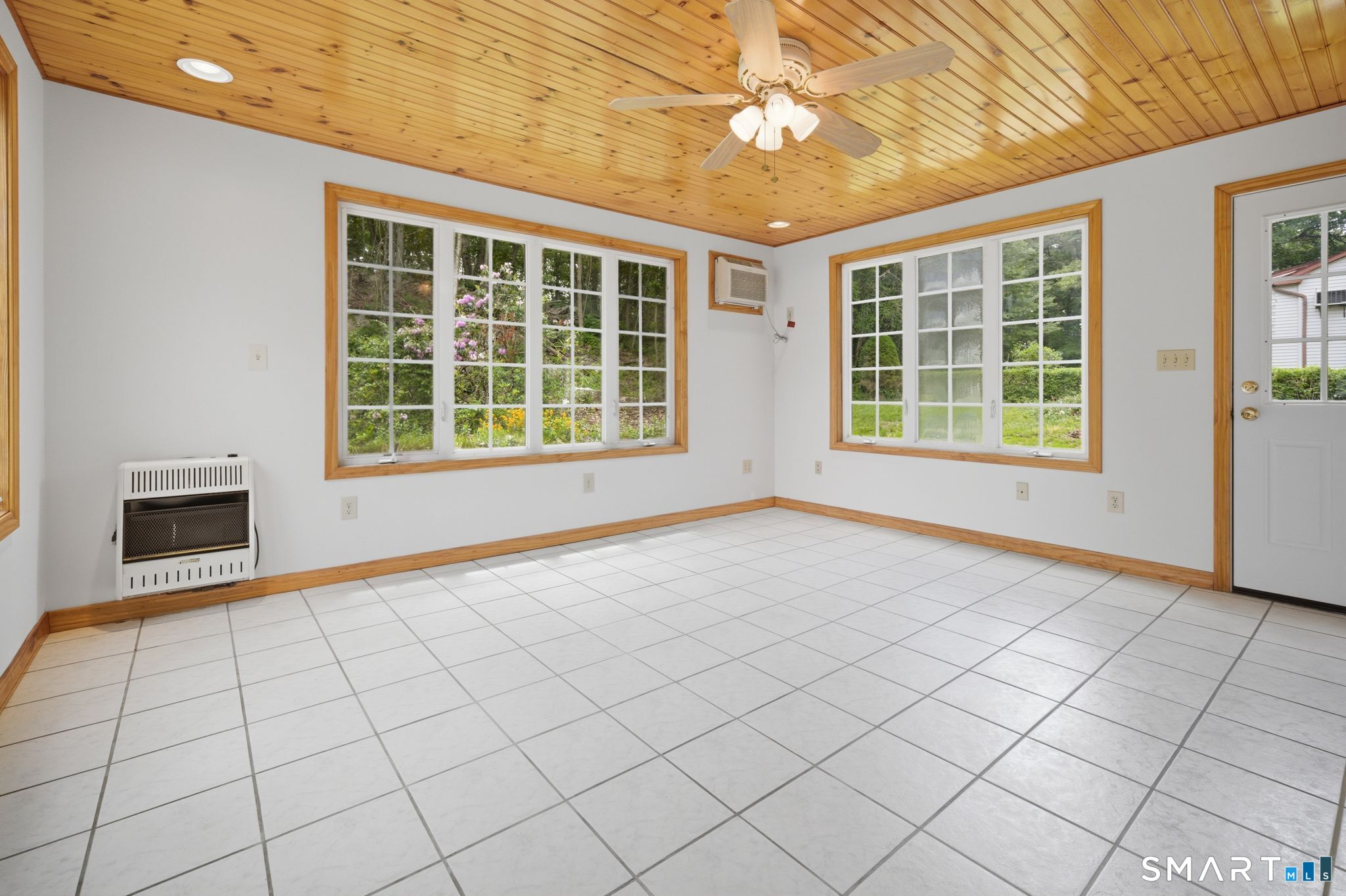 32 Chris Drive Montville CT 06382