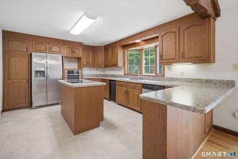32 Chris Drive Montville CT 06382