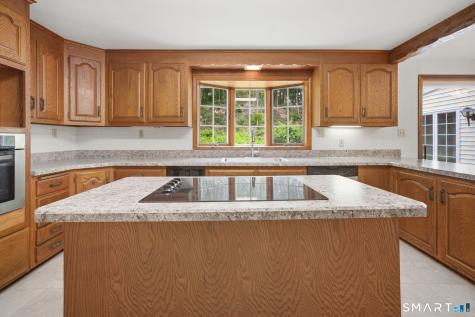 32 Chris Drive Montville CT 06382