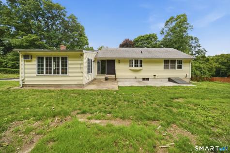32 Chris Drive Montville CT 06382