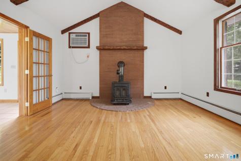 32 Chris Drive Montville CT 06382