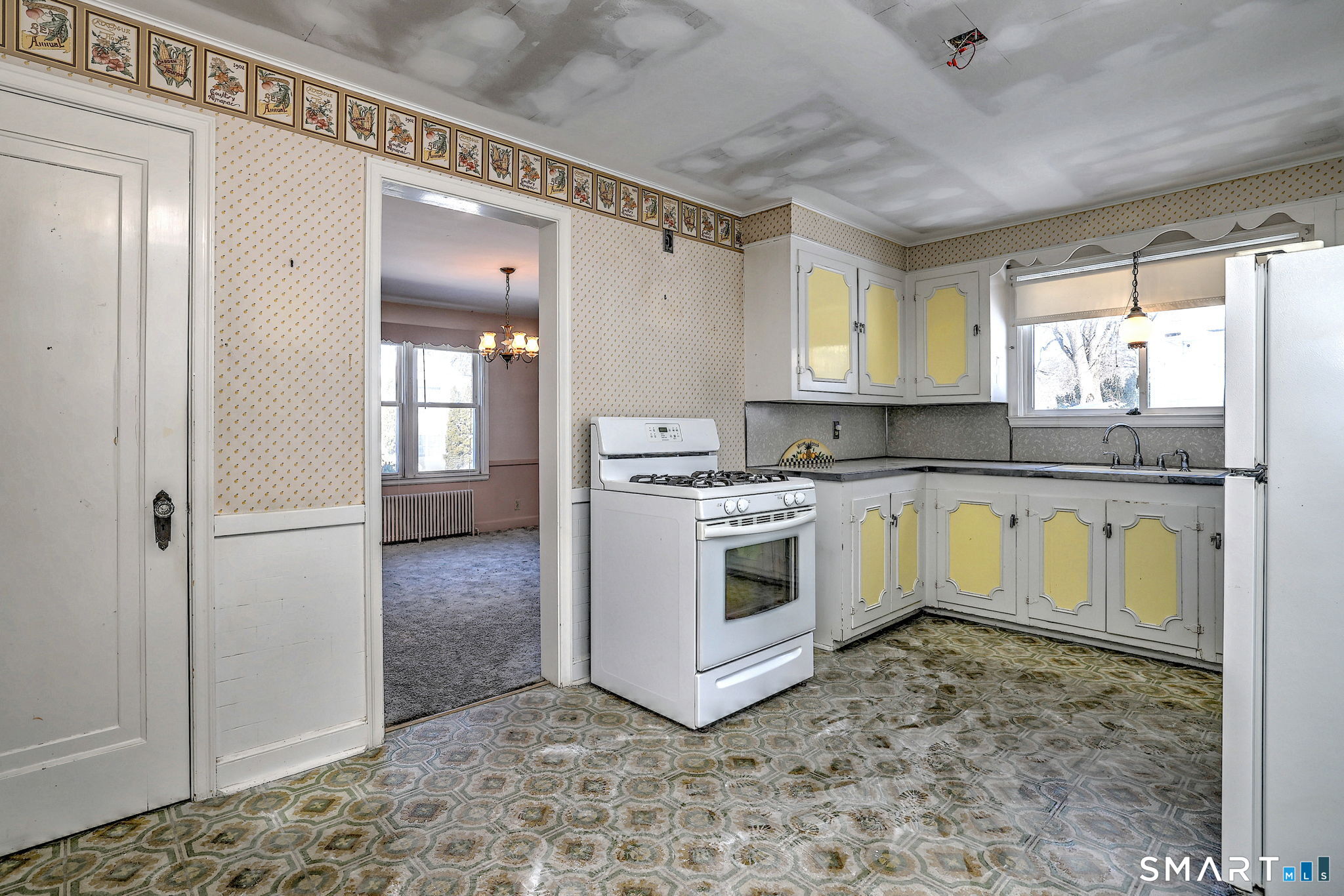 84 Hodge Avenue Ansonia CT 06401