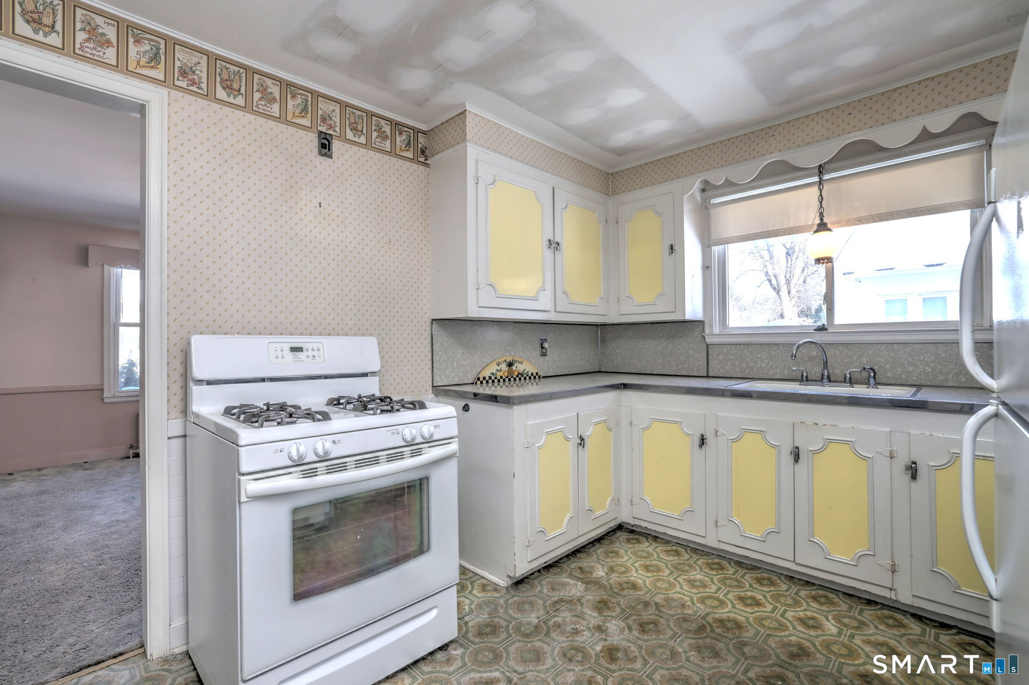 84 Hodge Avenue Ansonia CT 06401