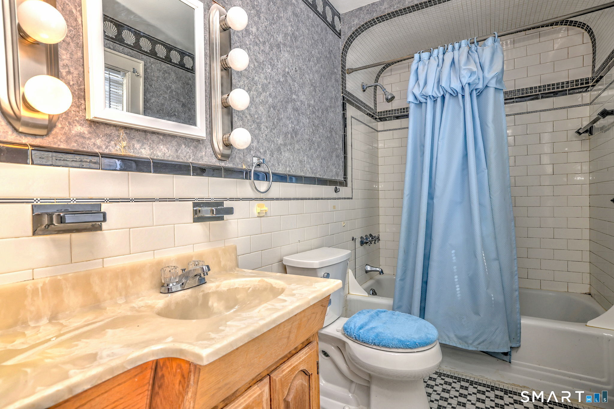 84 Hodge Avenue Ansonia CT 06401