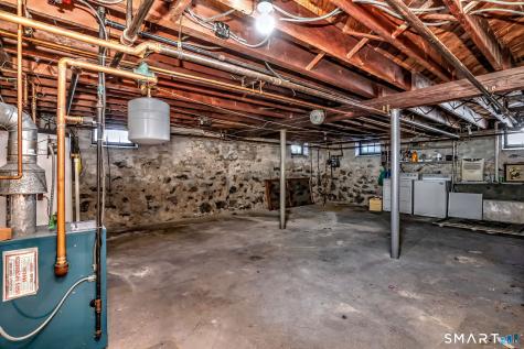 84 Hodge Avenue Ansonia CT 06401