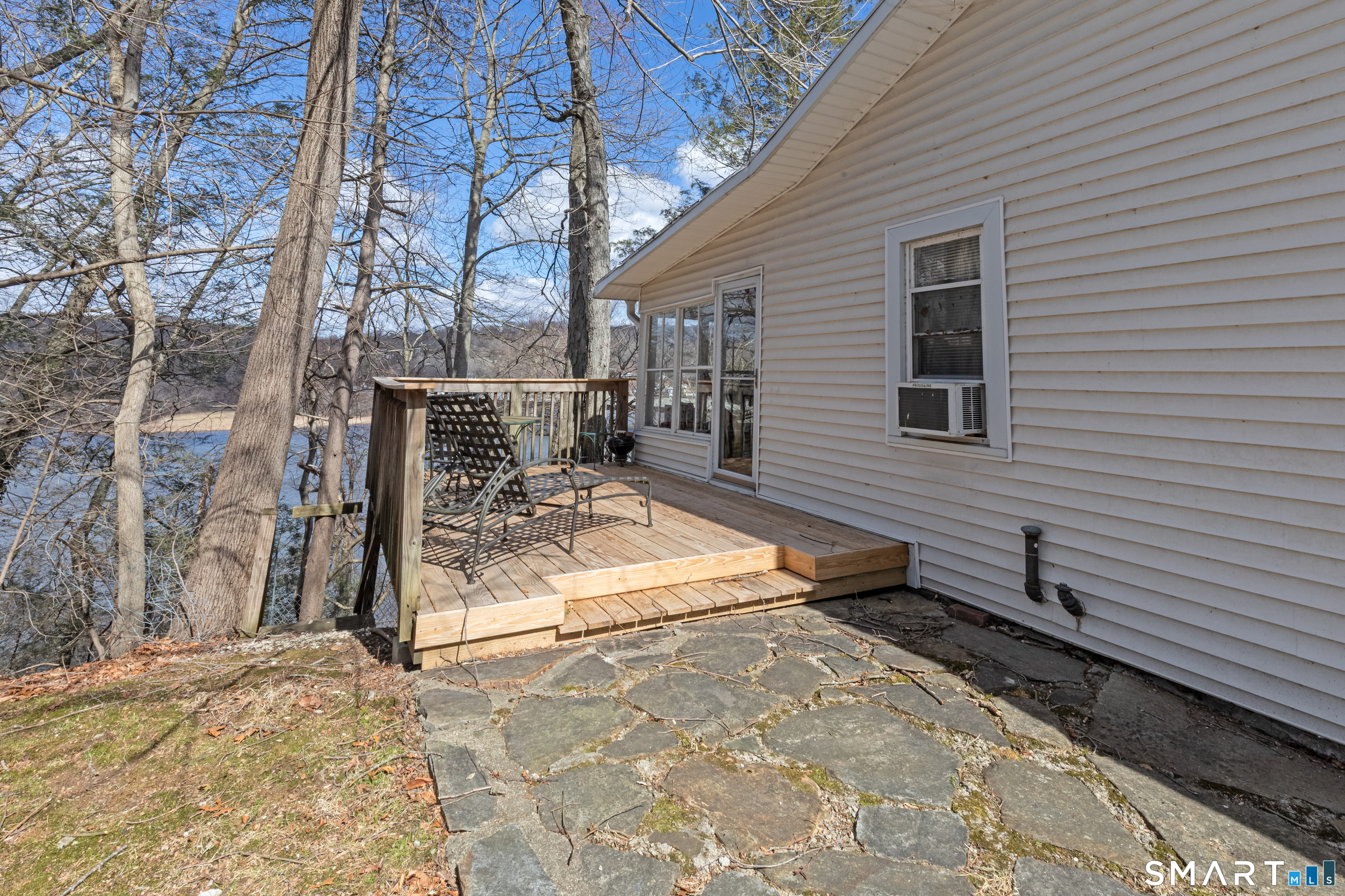 14 Laurel Trail Newtown CT 06482