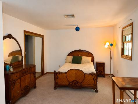 389 Tepi Drive Southbury CT 06488