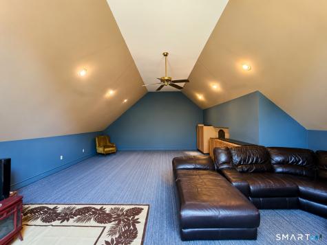 389 Tepi Drive Southbury CT 06488