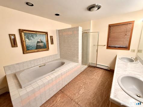 389 Tepi Drive Southbury CT 06488