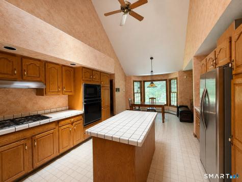 389 Tepi Drive Southbury CT 06488