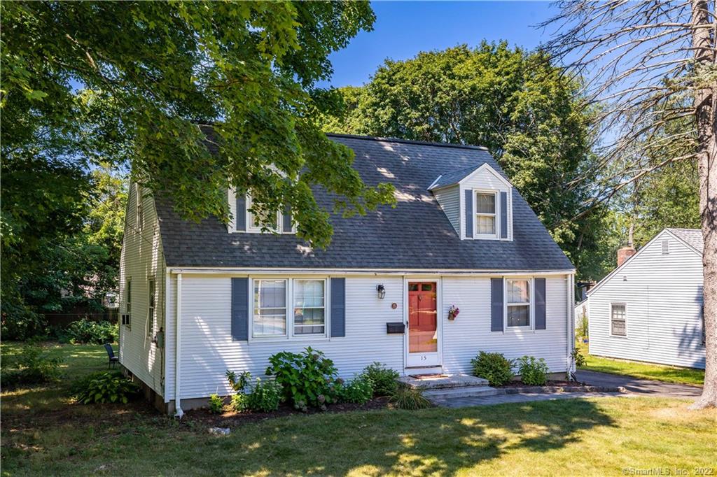 15 Wakeley Road Newington CT 06111