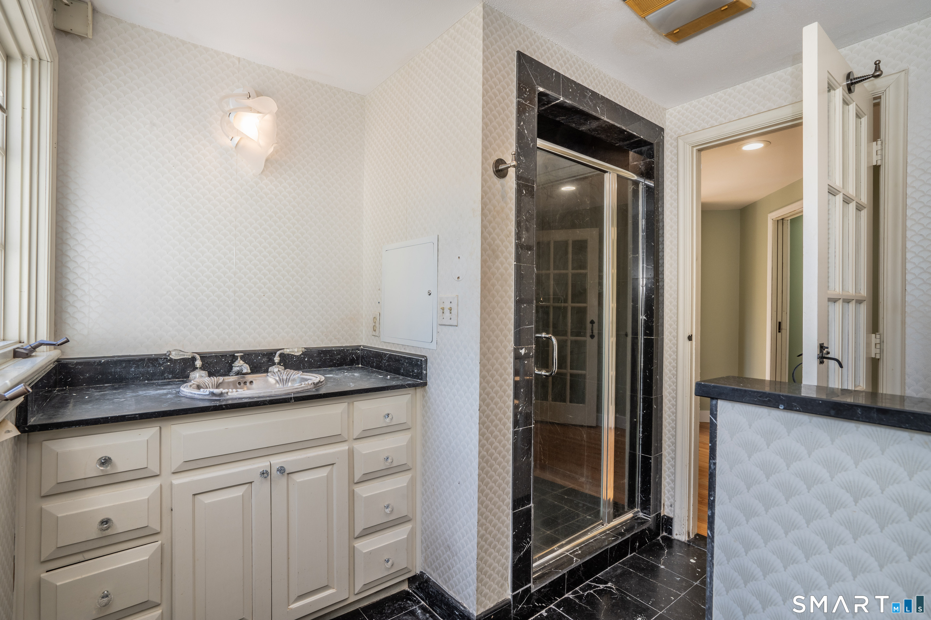 79 Bloomfield Avenue West Hartford CT 06107