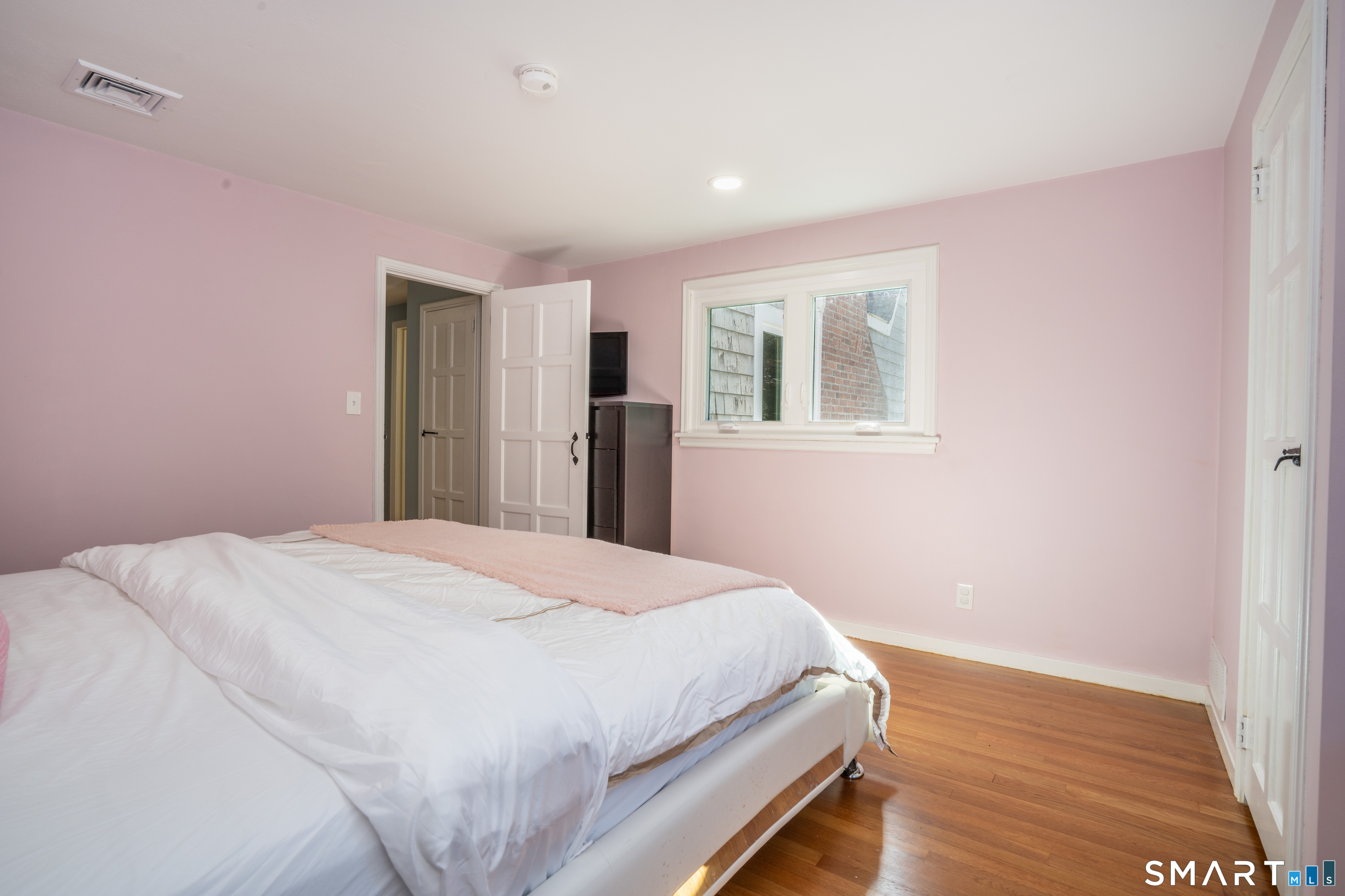 79 Bloomfield Avenue West Hartford CT 06107