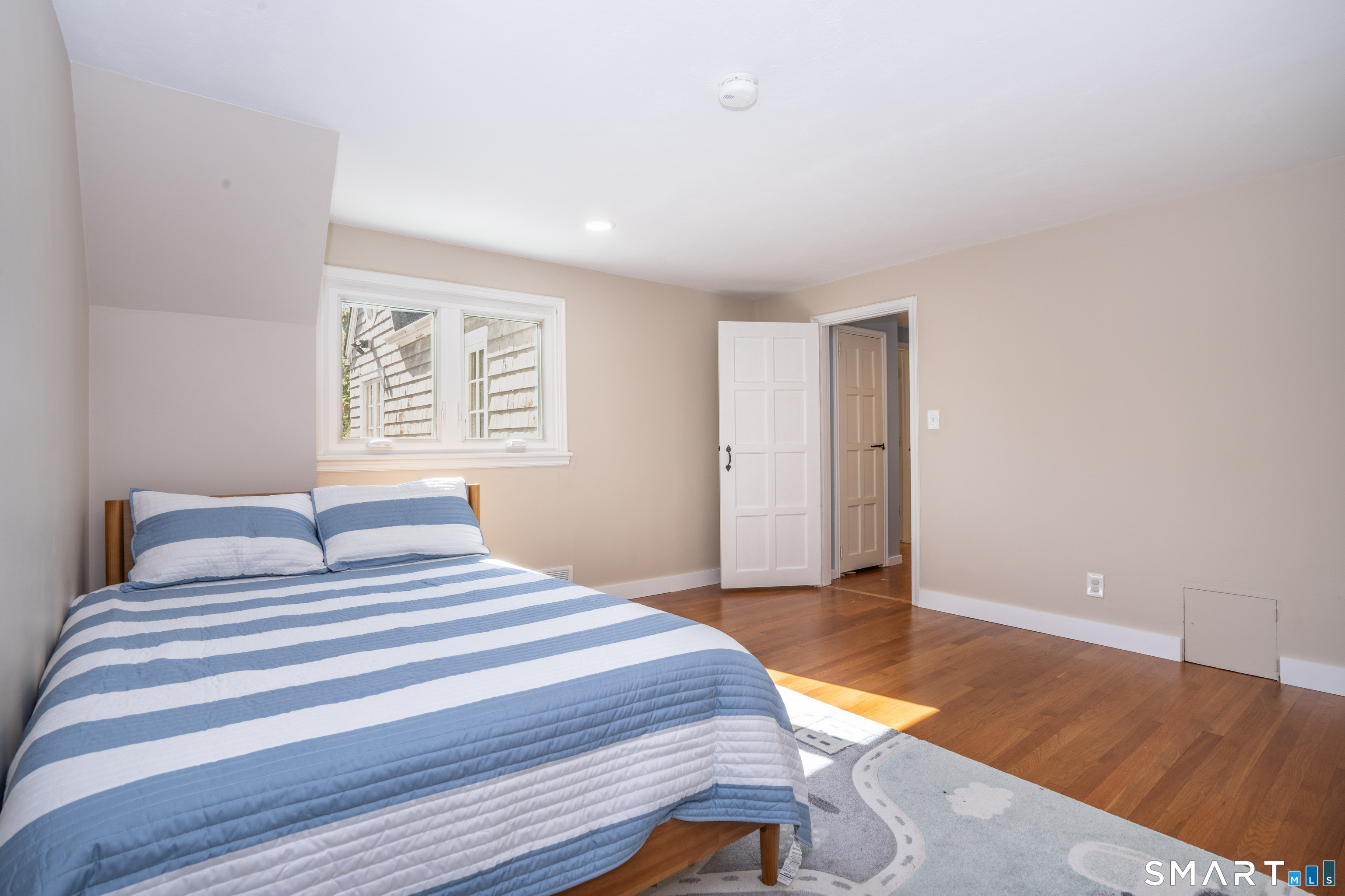 79 Bloomfield Avenue West Hartford CT 06107