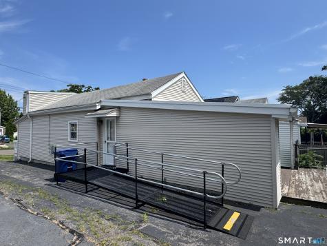 60 Grove Place West Haven CT 06516